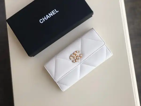 CHANEL 19 LONG FLAP WALLET