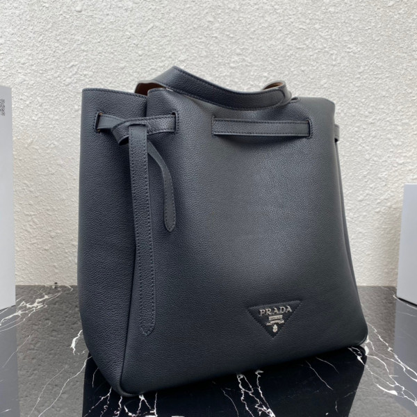 HOT SALE PRADA Leather tote