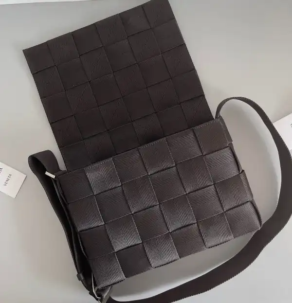 BOTTEGA VENETA CASSETTE Webbing