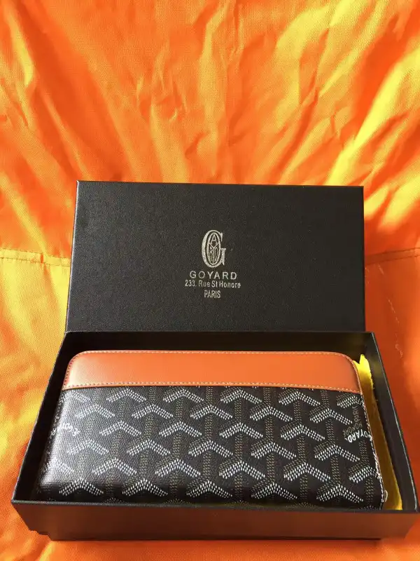 GOYARD ZIPPY WALLET