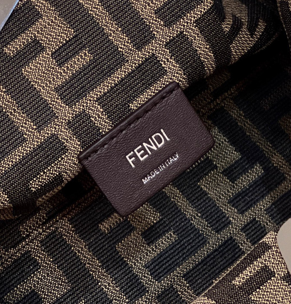 FENDI FIRST-32.5-15-23.5cm