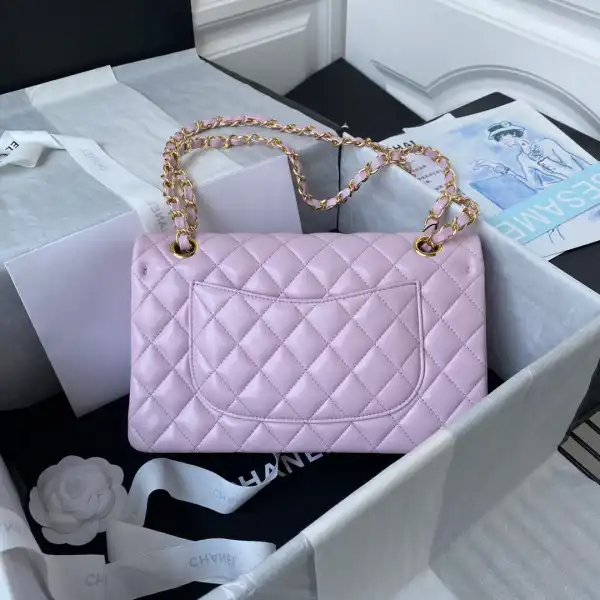 CHANEL FLAP BAG-15.5-25.5-6.5cm