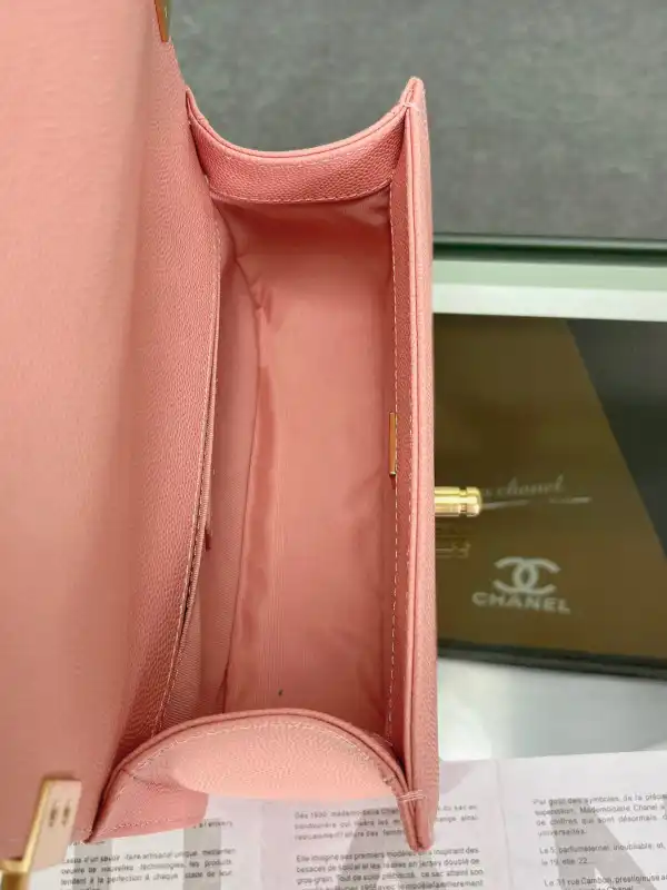 CHANEL BOY BAG 20CM