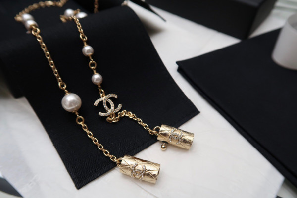 HOT SALE CL AIRPODS NECKLACE