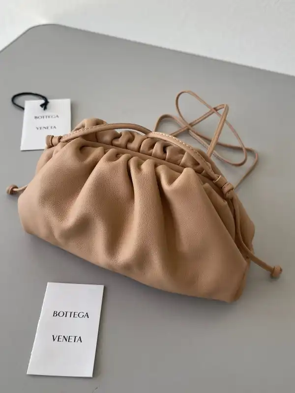 BOTTEGA VENETA MINI POUCH