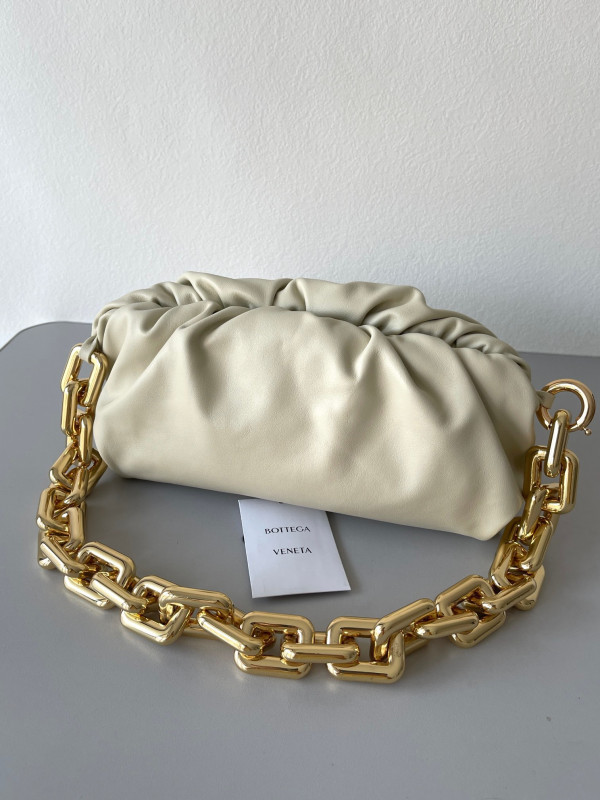 HOT SALE BOTTEGA VENETA THE CHAIN POUCH