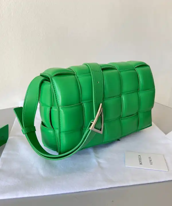 Frstbag ru BOTTEGA VENETA CASSETTE