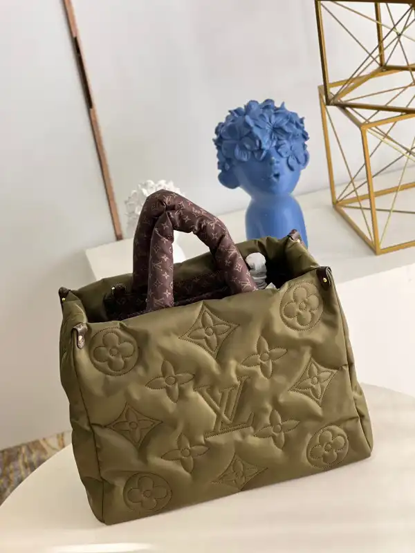 LOUIS VUITTON ONTHEGO GM