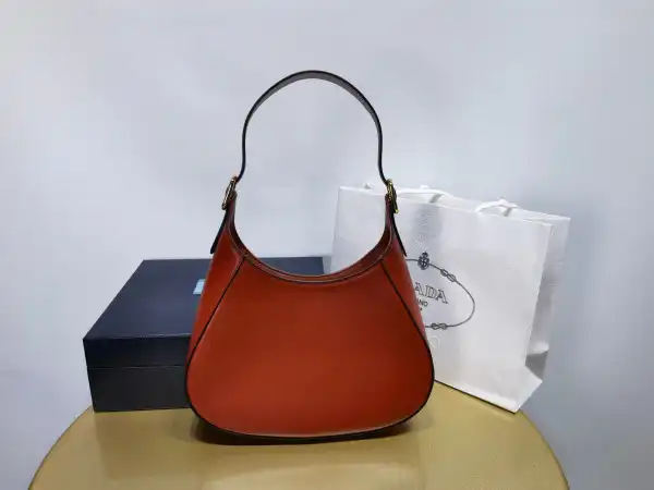 Yupoo bagsoffer Prada Leather shoulder bag