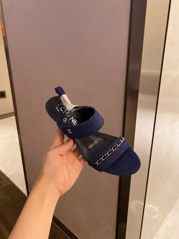 CHANEL SANDAL