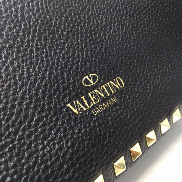 HOT SALE VALENTINO MEDIUM GRAIN CALFSKIN LEATHER ROCKSTUD BAG