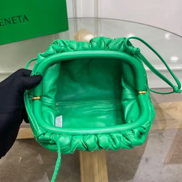 BOTTEGA VENETA MINI POUCH