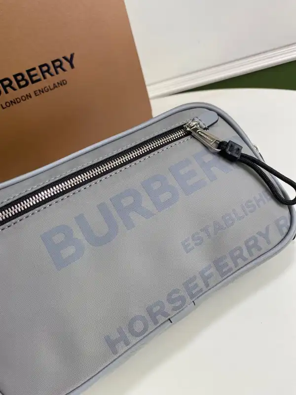 First bag ru BURBERRY BUM BAG