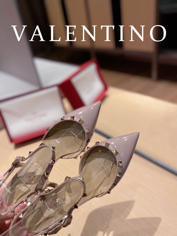 HOT SALE VALENTINO ROCKSTUD SANDAL