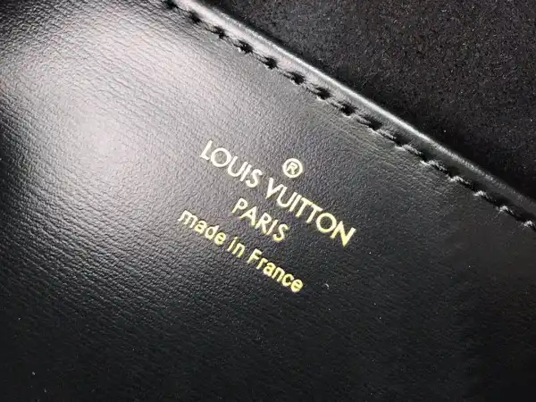 First Bag Ru LOUIS VUITTON SPEEDY BB