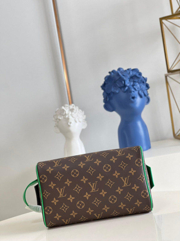 HOT SALE LOUIS VUITTON DOPP KIT TOILET POUCH