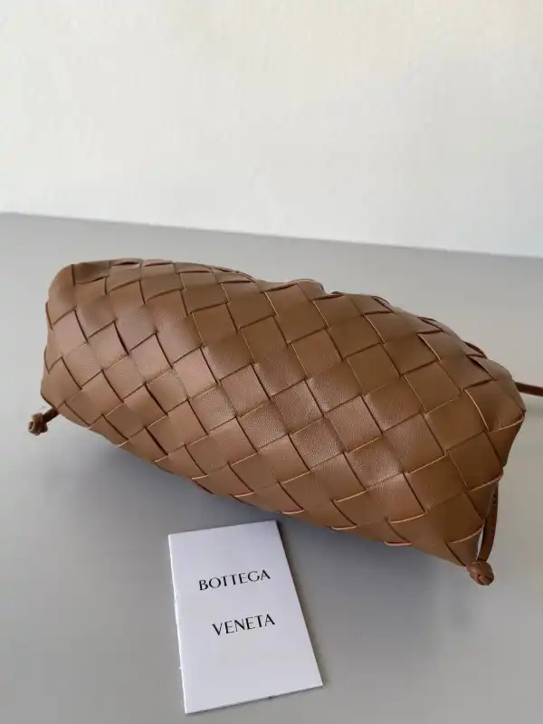 BOTTEGA VENETA MINI POUCH