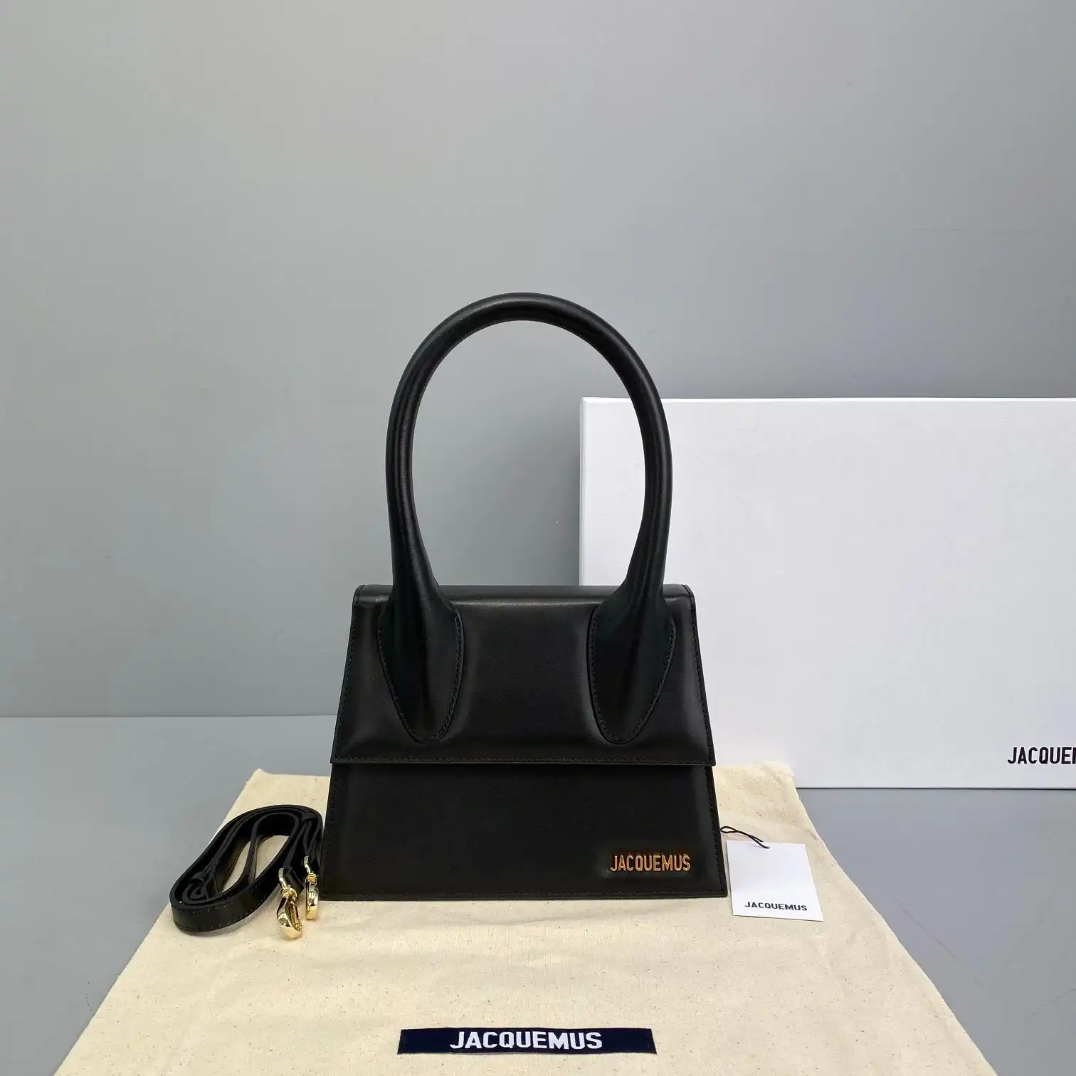 First Bag Ru JACQUEMUS Le grand Chiquito