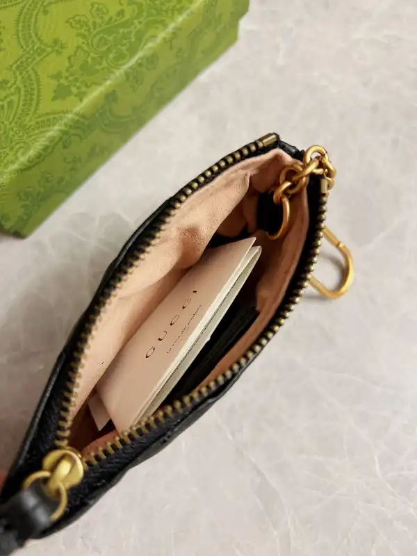 Cheap Gucci GG Marmont matelassé key case