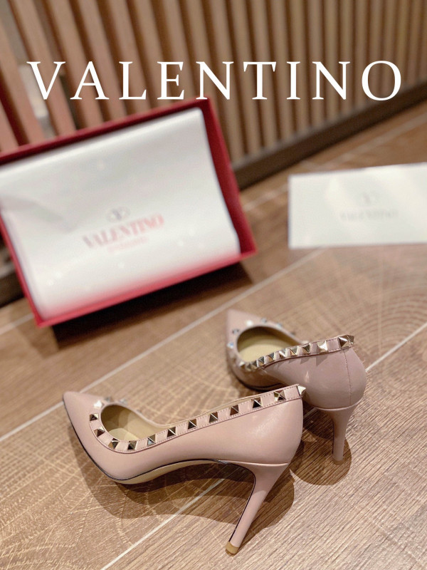 HOT SALE VALENTINO ROCKSTUD HIGH HEELS