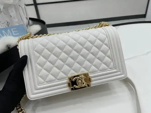 First bag ru CHANEL BOY BAG