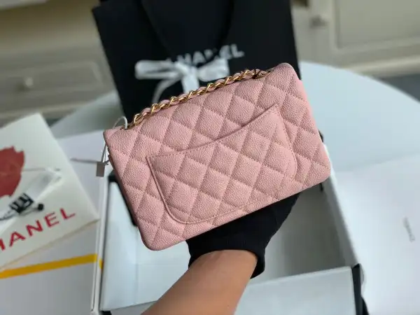 CHANEL FLAP BAG 20CM