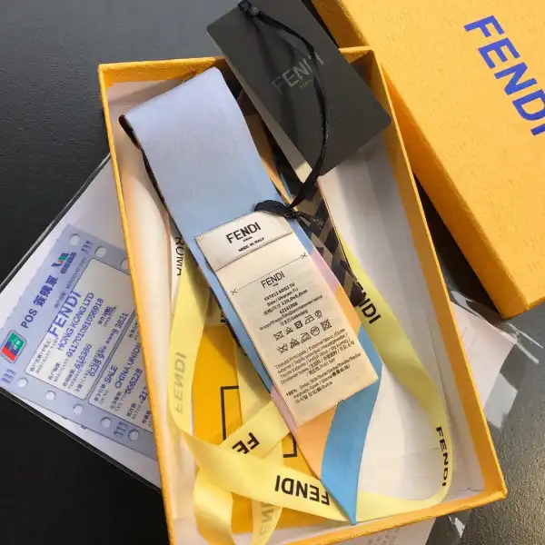 FENDI WRAPPY