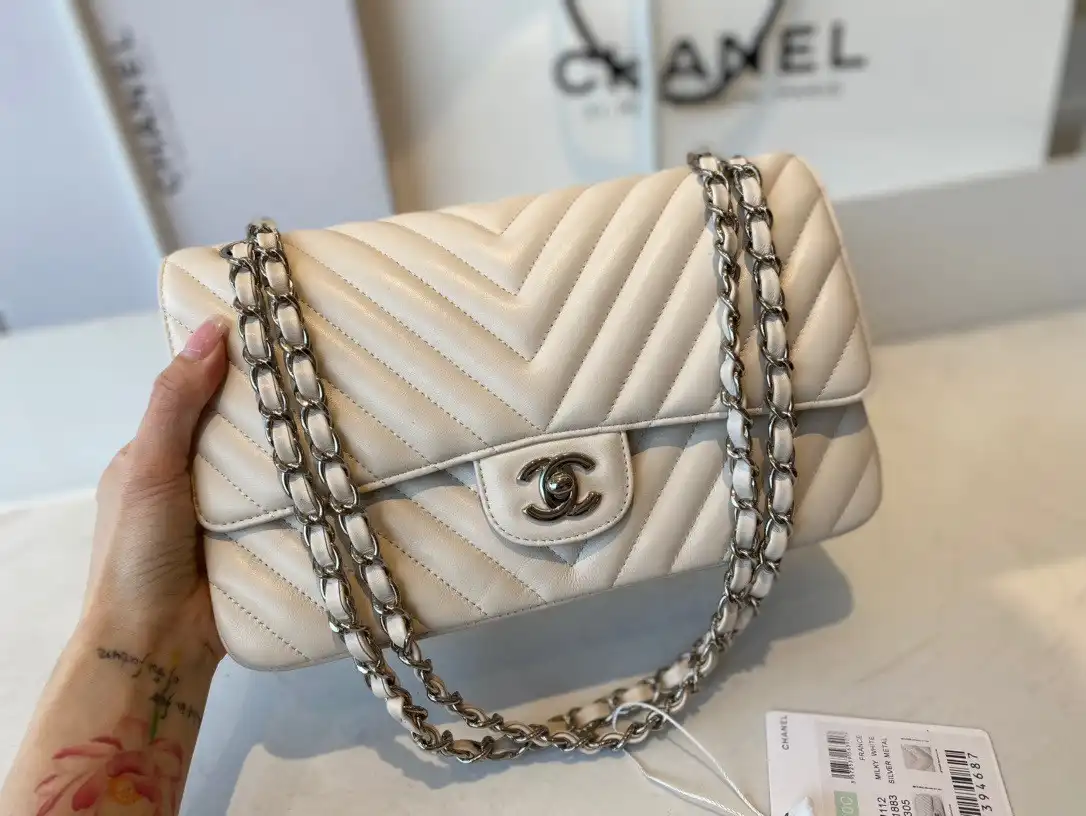 First bag ru CHANEL FLAP BAG LAMBSKIN