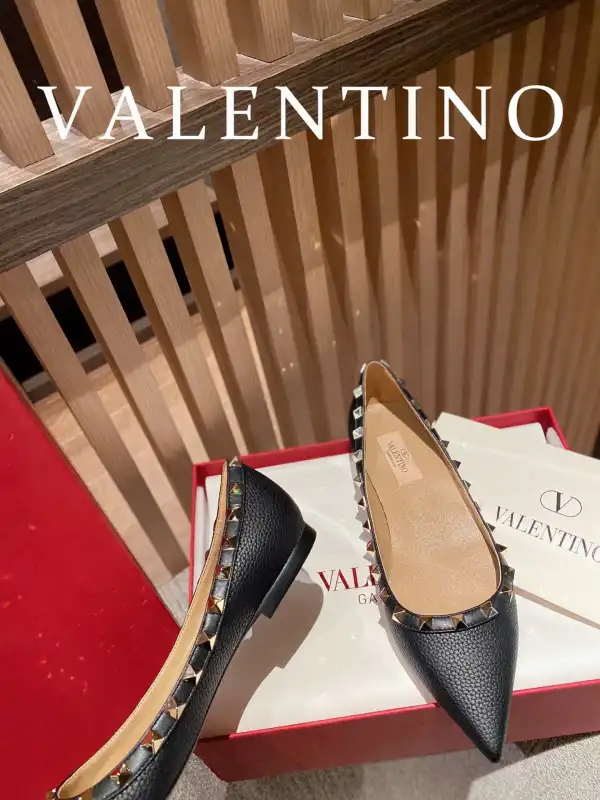 Bagsoffer VALENTINO ROCKSTUD FLAT