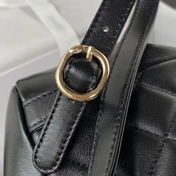 First bag ru CHANEL BACKPACK