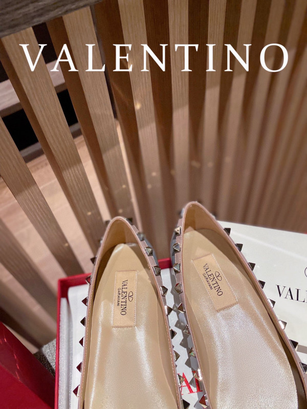 HOT SALE VALENTINO ROCKSTUD FLAT