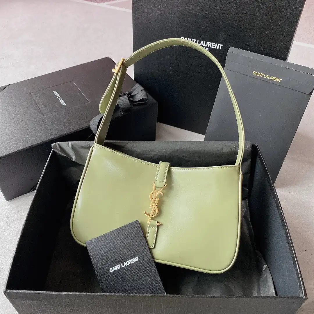 YSL LE 5 À 7 HOBO BAG