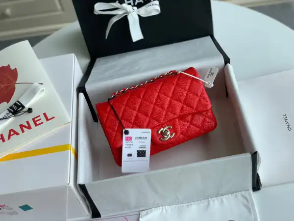 CHANEL FLAP BAG CAVIAR