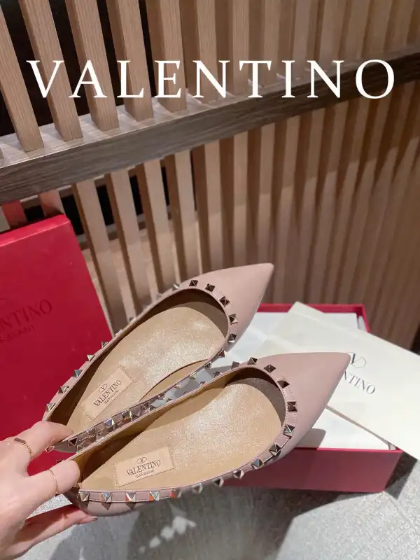 VALENTINO ROCKSTUD FLAT