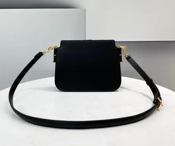 Frstbag ru FENDI TOUCH