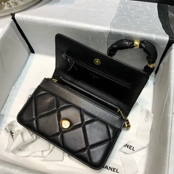 First bag ru CHANEL WALLET