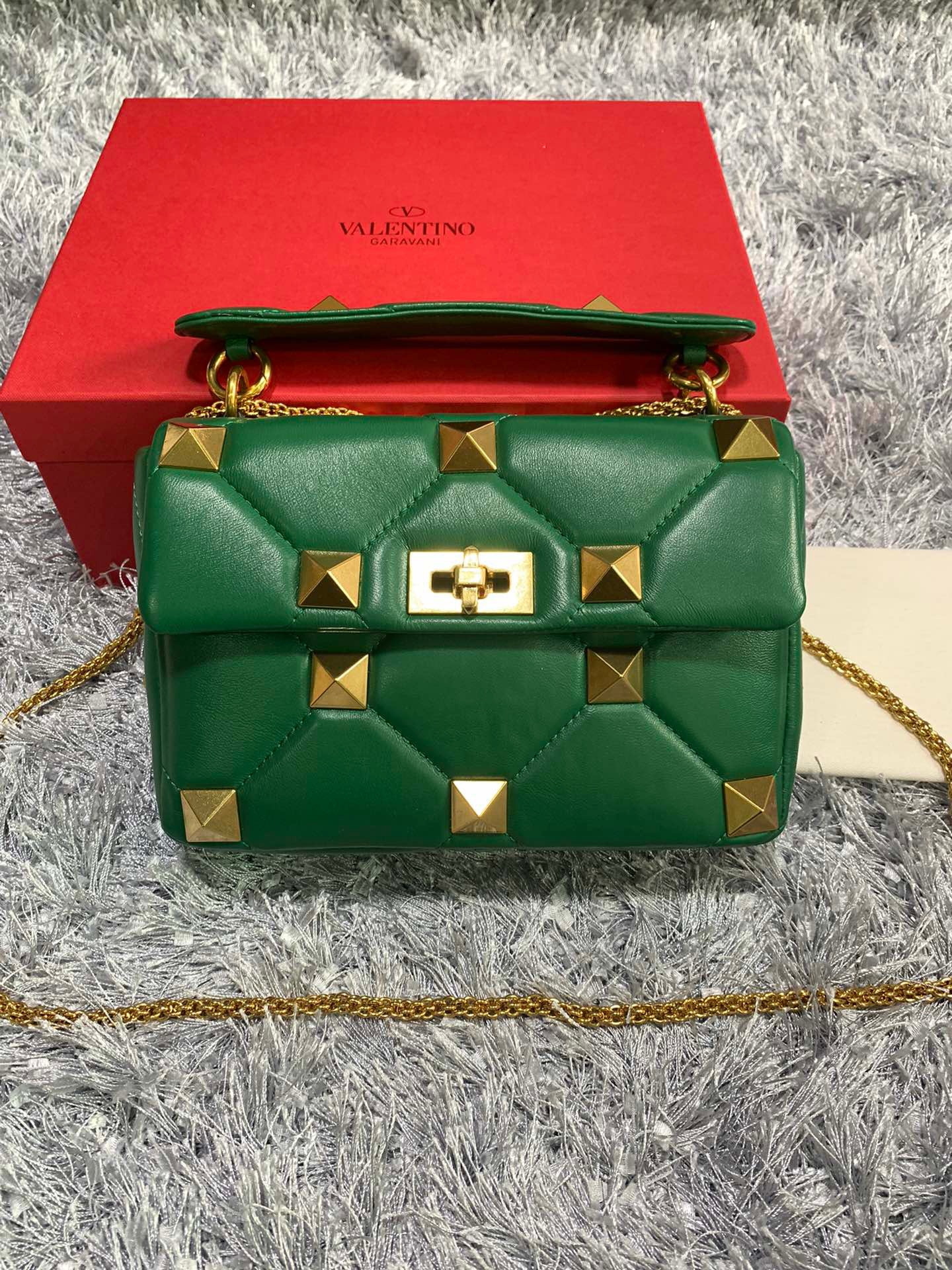 HOT SALE VALENTINO MEDIUM ROMAN STUD THE SHOULDER BAG