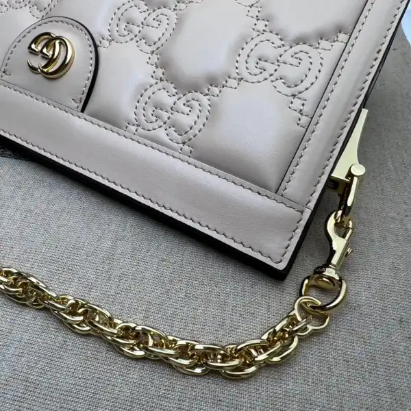 GUCCI GG matelassé leather shoulder bag