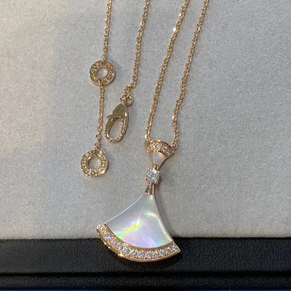 BVLGARI DIVAS’ DREAM NECKLACE