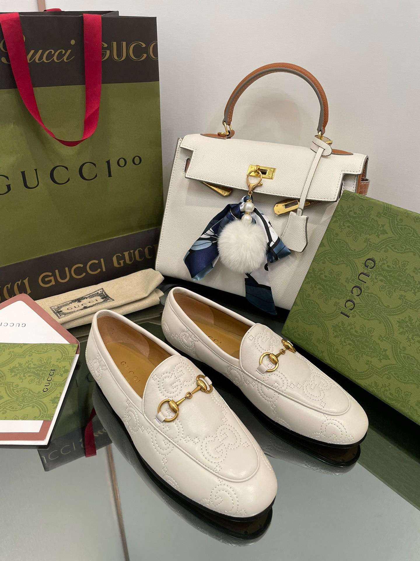 HOT SALE GUCCI GG Jordaan loafer