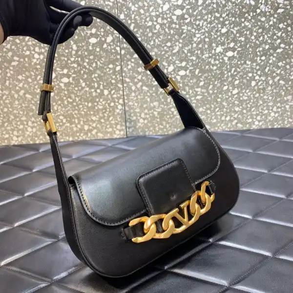 VALENTINO VLOGO CHAIN SHOULDER BAG IN CALFSKIN