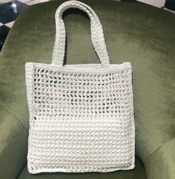 Frstbag ru Prada Raffia tote bag