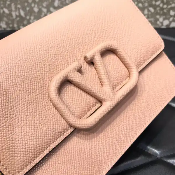 First bag ru VALENTINO VSLING WALLET WITH CHAIN