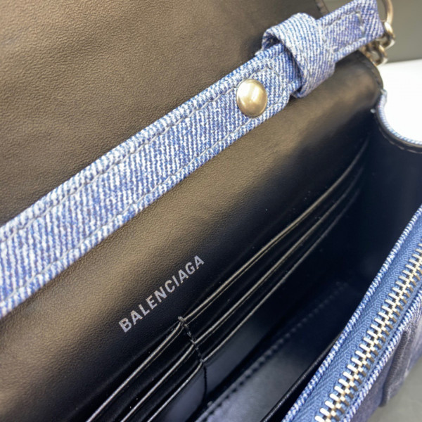 HOT SALE BALENCIAGA HOURGLASS WALLET ON CHAIN