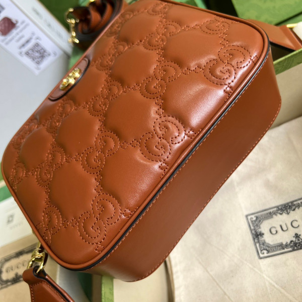 HOT SALE Gucci GG matelassé leather shoulder bag