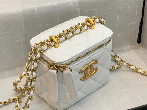 CHANEL SMALL VANITY WITH CHAIN