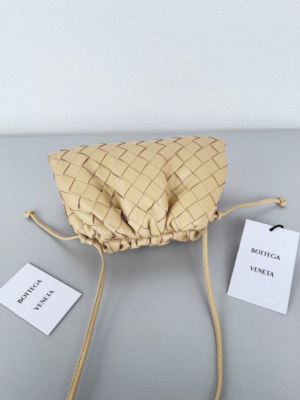 HOT SALE BOTTEGA VENETA MINI POUCH