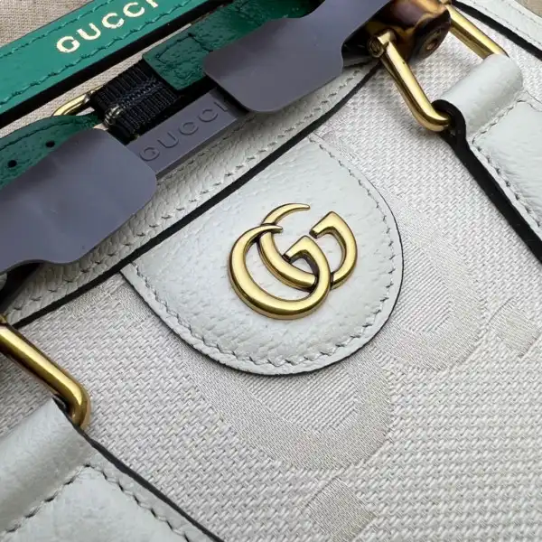 Yupoo bagsoffer Gucci Diana mini tote bag