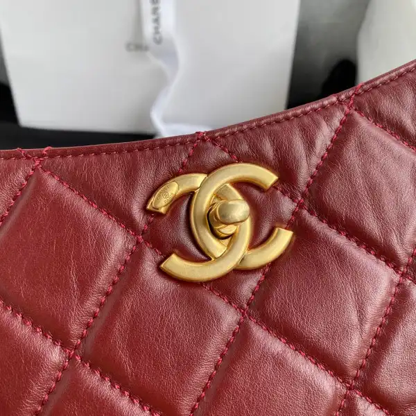 CHANEL SHOPPING BAG