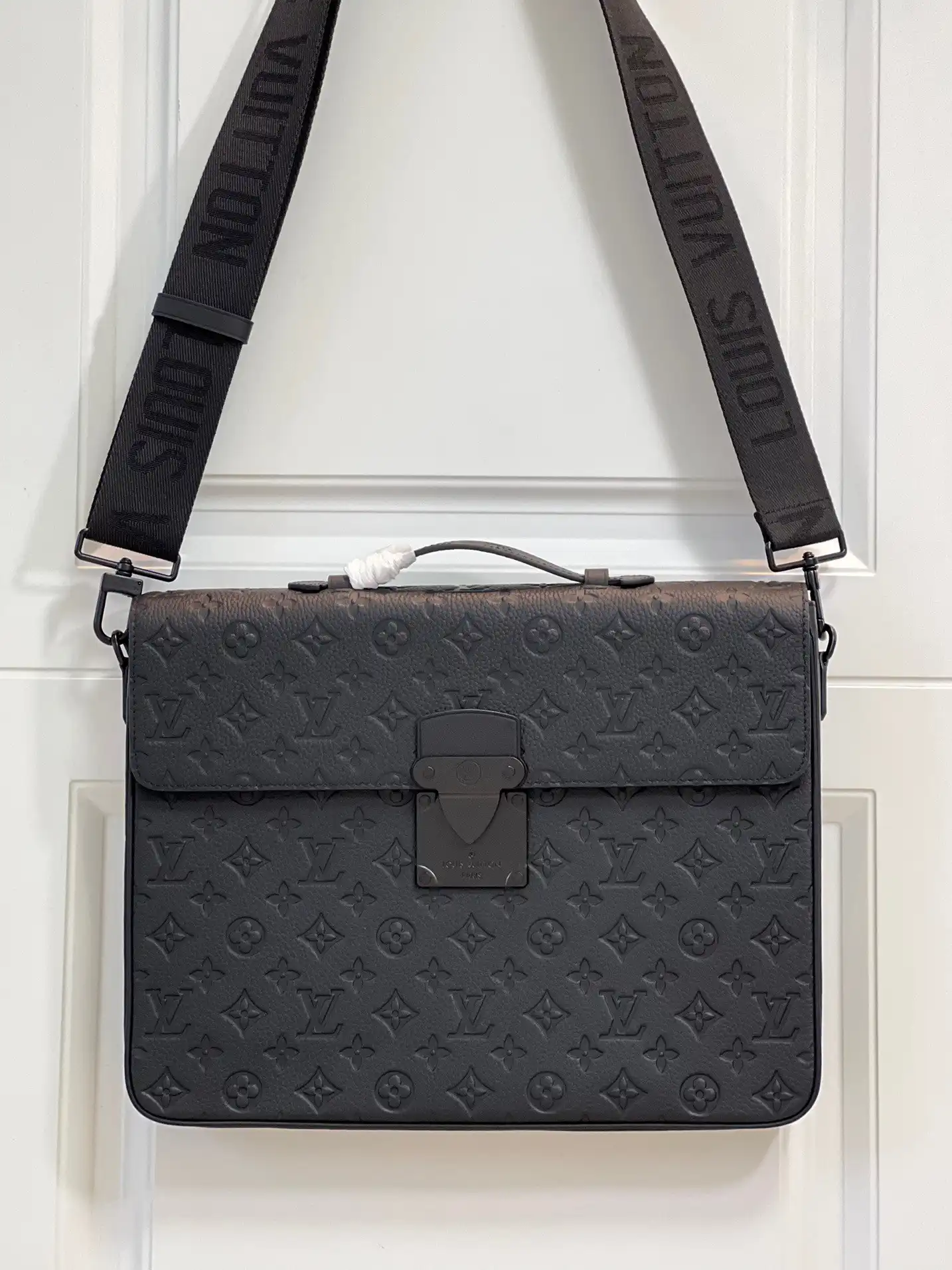 LOUIS VUITTON S LOCK BRIEFCASE